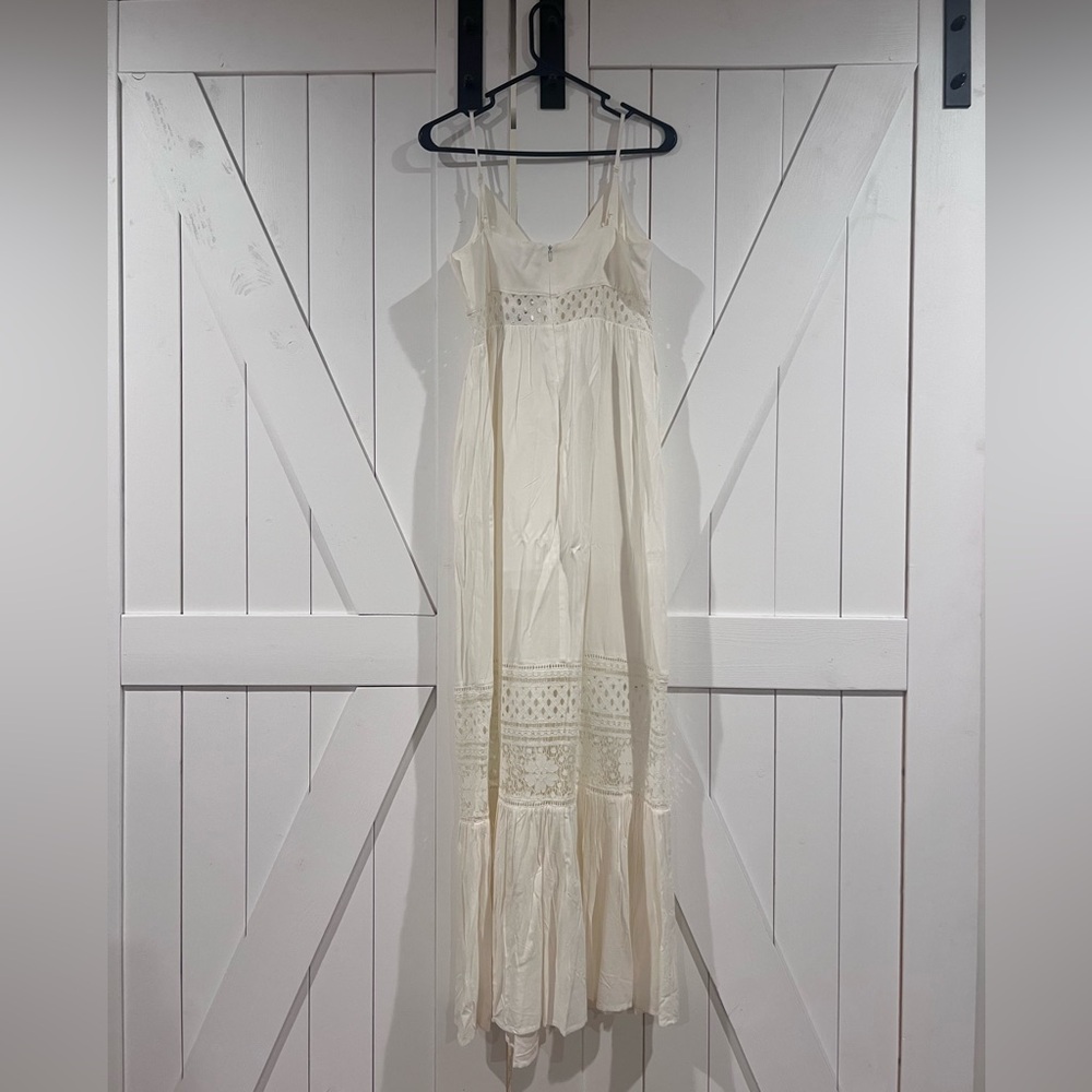 NWT.BB Dakota White/Cream Maxi Dress - Picture 3 of 5